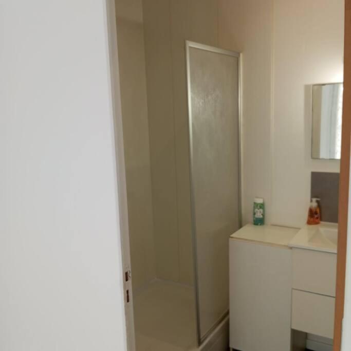 Studio De 14M2 Dans Une Maison Кан сюр Мер Екстериор снимка