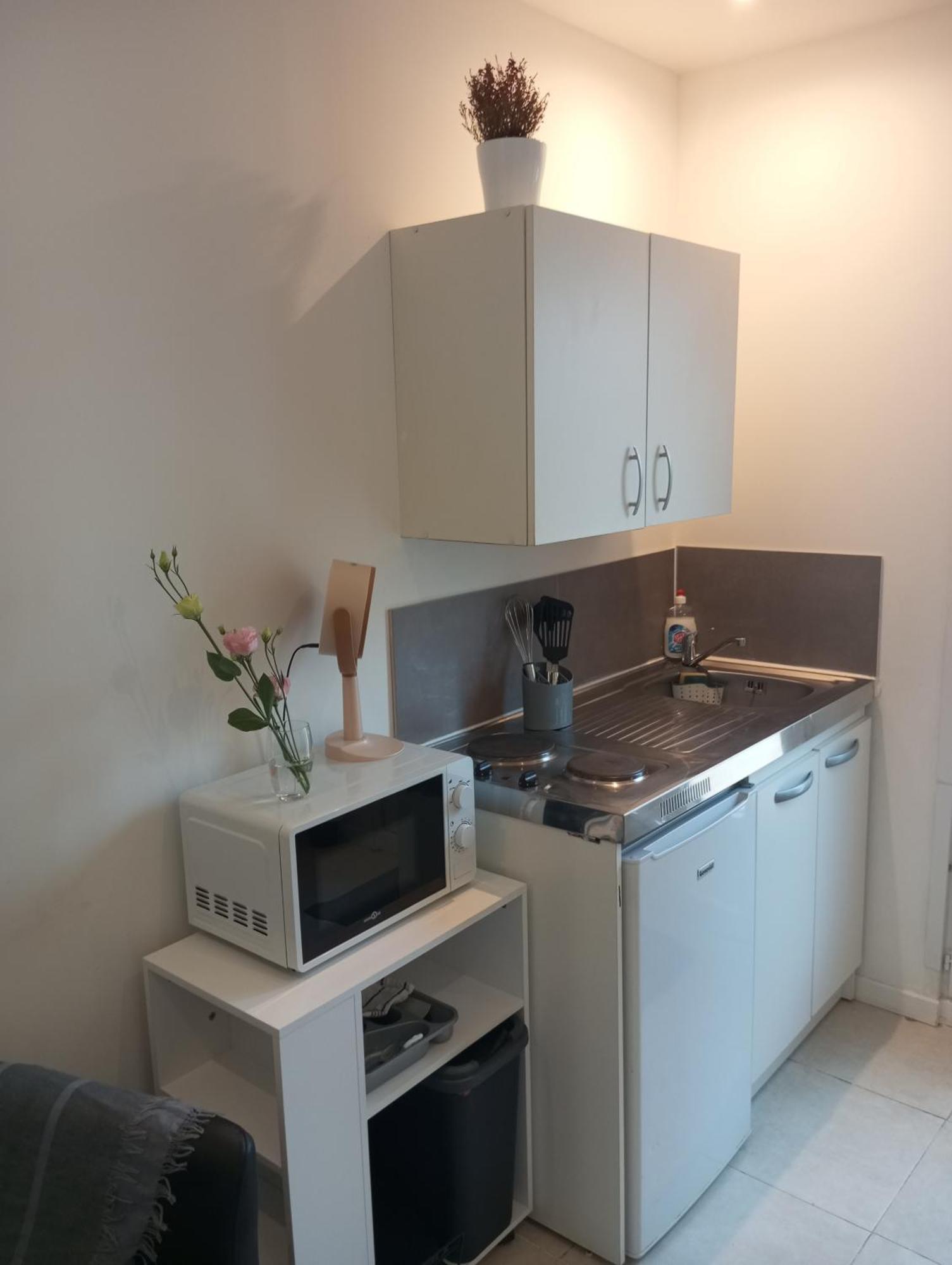 Studio De 14M2 Dans Une Maison Кан сюр Мер Екстериор снимка
