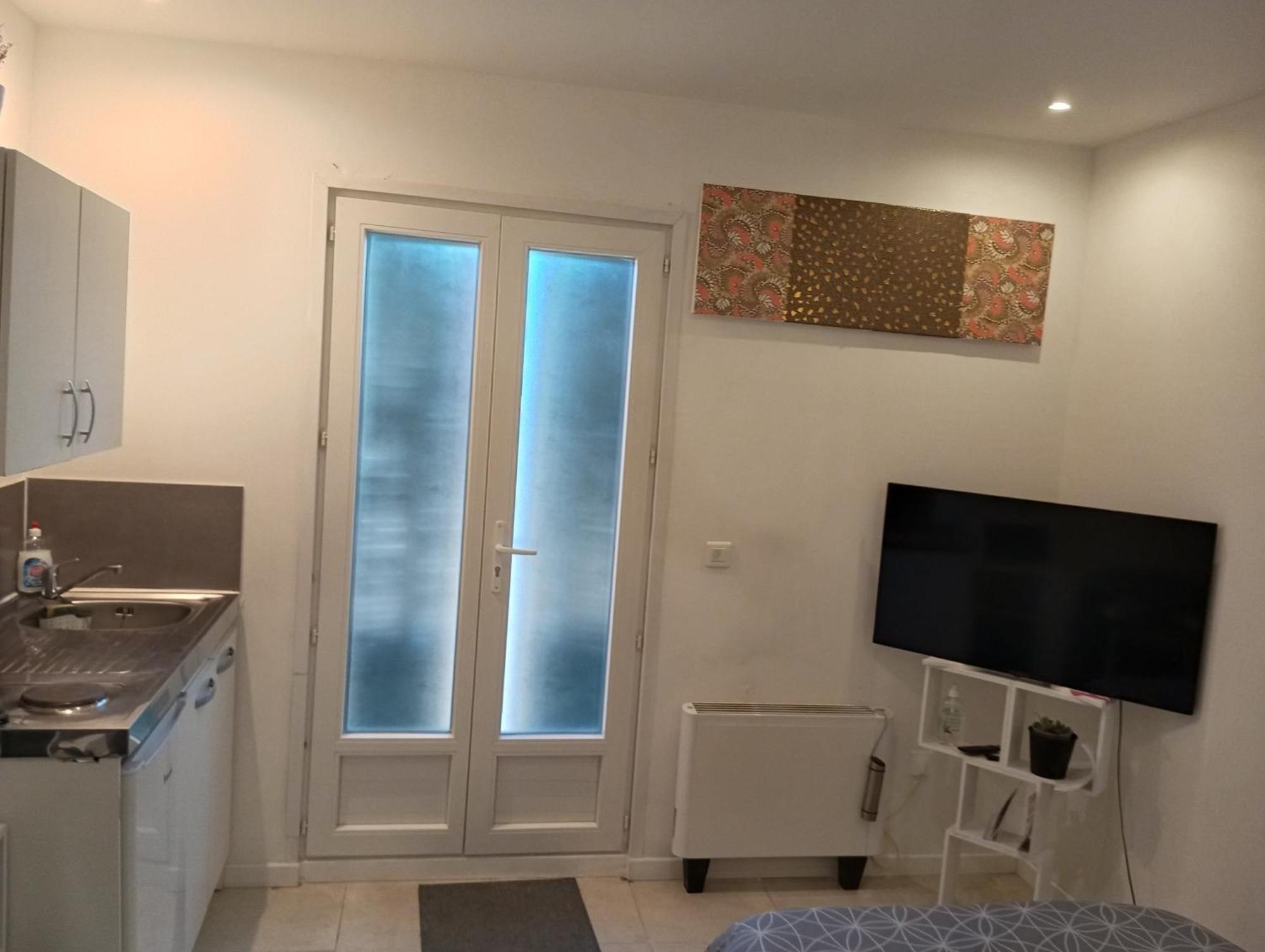Studio De 14M2 Dans Une Maison Кан сюр Мер Екстериор снимка